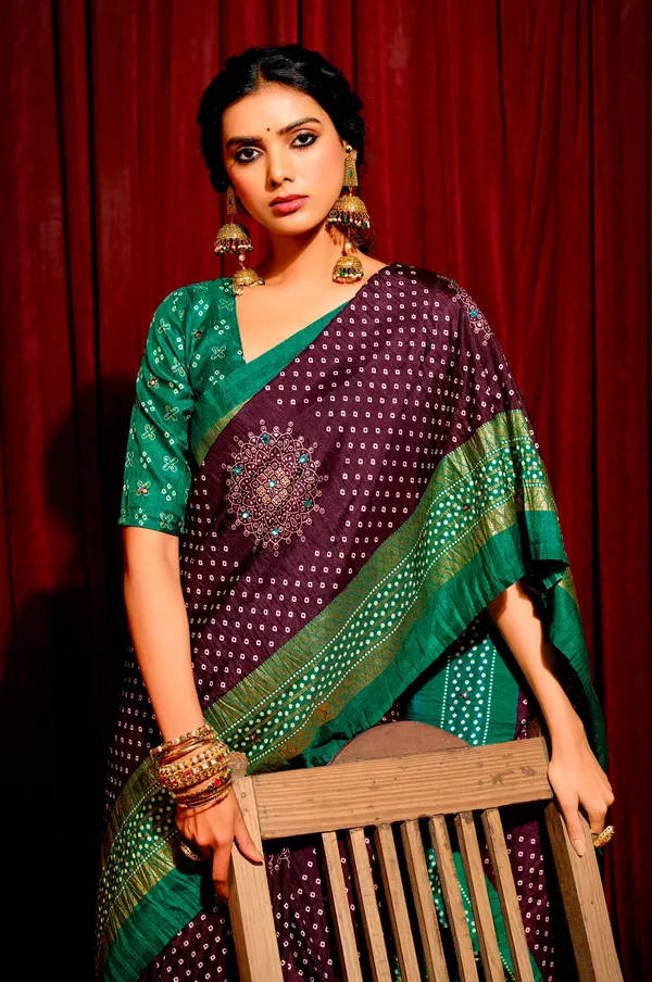 Falsa_Blue_&_Sea_Green_Combination_Pure_Crush_Patola_Silk_Designer_Look_Saree_With_Mirror_&_Zari_Work