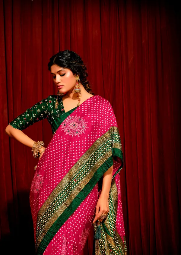 Magenta_With_Basil_Green_Combination_Pure_Crush_Patola_Silk_Designer_Look_Saree_With_Mirror_&_Zari_Work