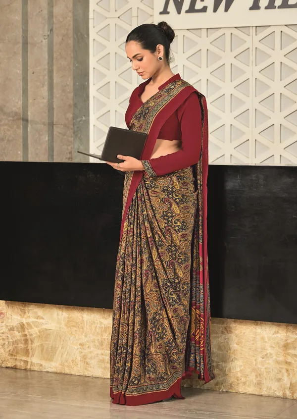 Beige_Yellow_With_Maroon_Border_Design_Women'S_Premium_Italian_Silk_Small_Butty