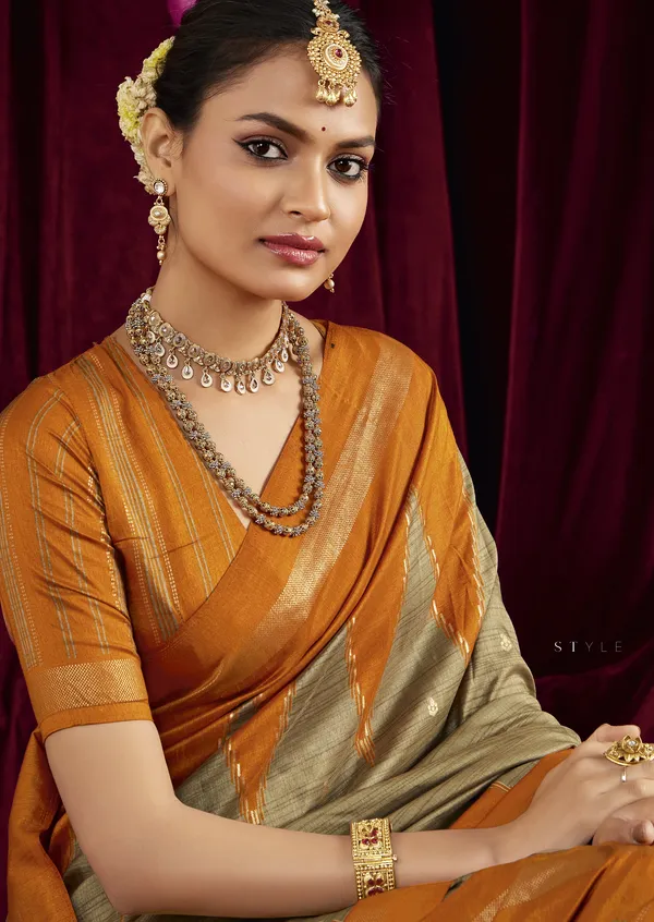 Mustard_&_Beige_Pure_Silk_Saree_With_Zigzag_&_Striped_Patterns,_Elegant_Border_&_Rich_Festive_Look