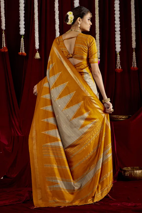 Mustard_&_Beige_Pure_Silk_Saree_With_Zigzag_&_Striped_Patterns,_Elegant_Border_&_Rich_Festive_Look