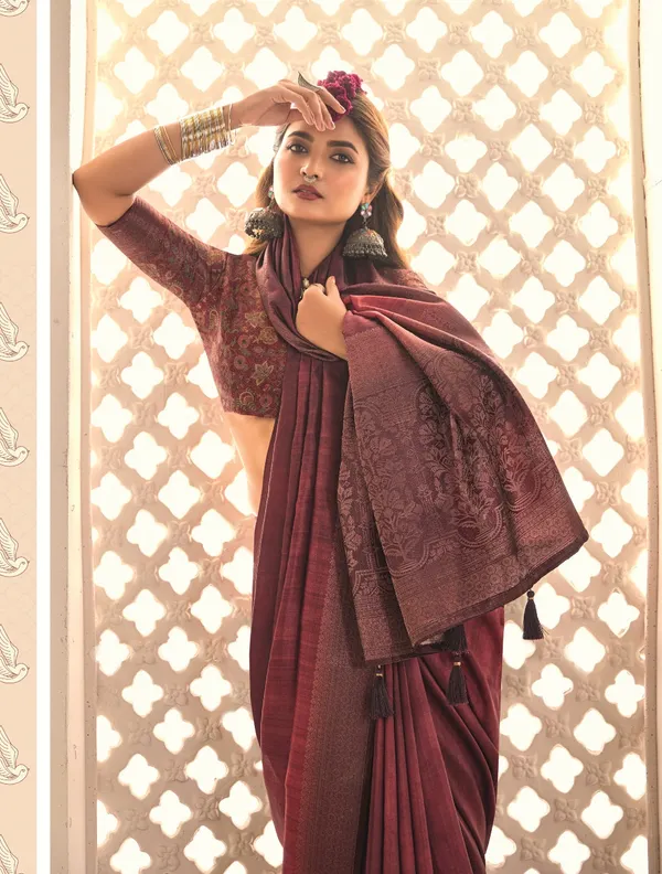 Dark_Fade_Magenta_Pure_Tusser_Silk_Shaded_Combination_With_Weaving_Zari_Border_Designer_Look_Saree
