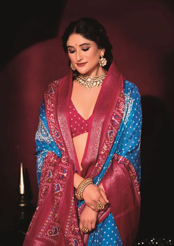 Royal_Blue_&_Red_Pure_Silk_Fabric_With_Dual_Color_Combination_Of_Exclusive_Bandhej_Print_With_Rich_Look_Jacquard_Border_Exclusive_Look_Saree