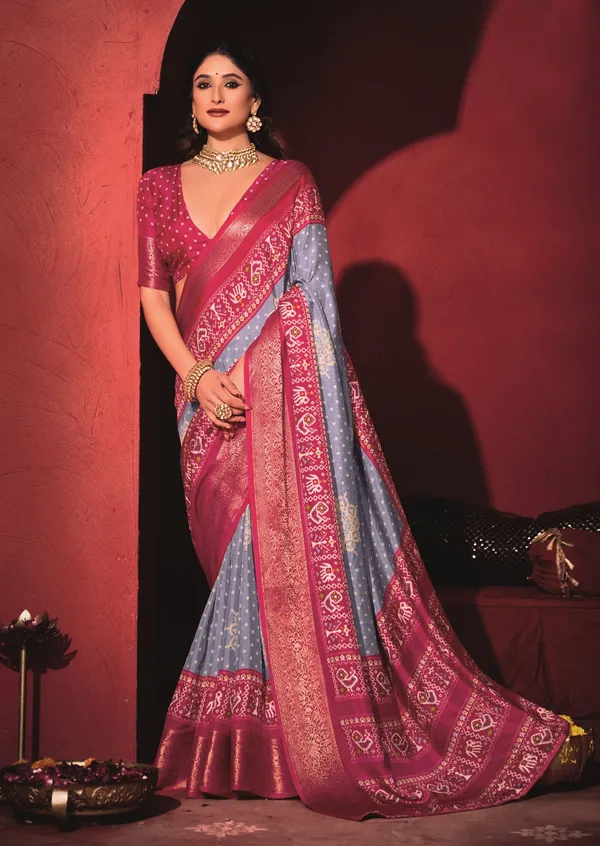 Light_Levender_&_Cherry_Red_Pure_Silk_Fabric_With_Exclusive_Dual_Color_Combination_Of_Exclusive_Bandhej_Print_With_Rich_Look_Jacquard_Border_Exclusive_Look_Saree