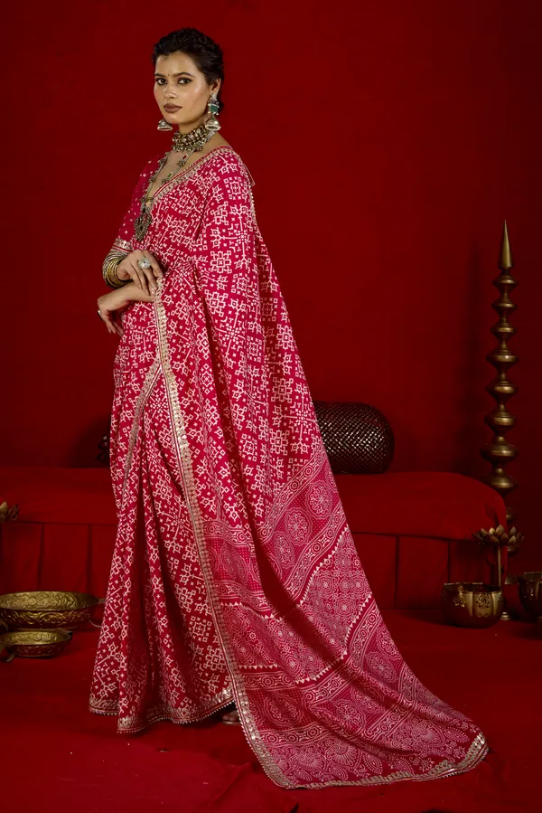 Raspberry_Pink_Pure_Ajrakh_Silk_Designer_Look_Saree_With_Jaipuri_Silver_Gotta_Work_Border