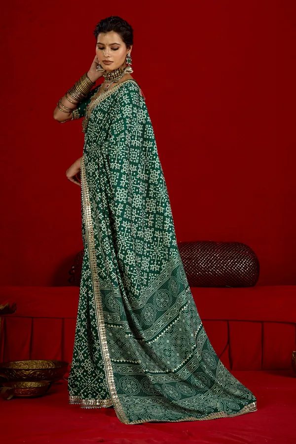 Emerald_Green_Pure_Ajrakh_Silk_Designer_Look_Saree_With_Jaipuri_Silver_Gotta_Work_Border