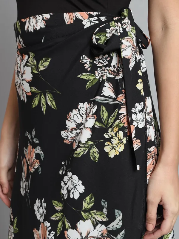 Black_Floral_Print_Wrap_Around_Skirt_Printed_Skirt_Western_Wrap_Around_For_Women