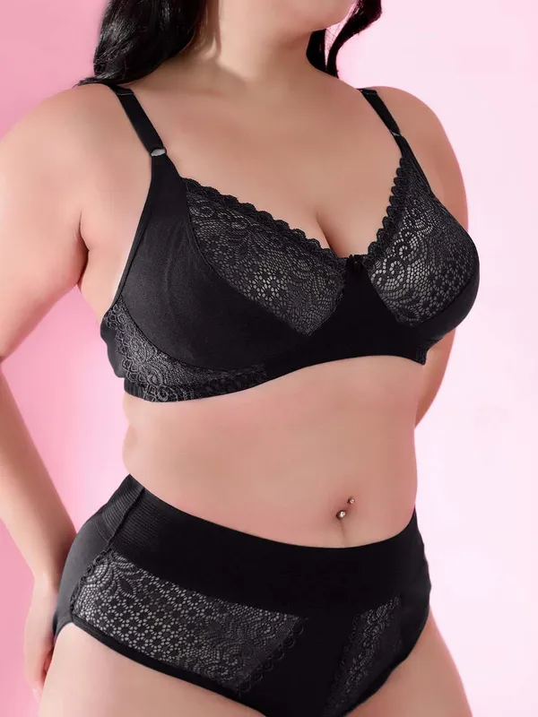Black_Gorgeous_Bridal_Honeymoon_Cotton_Designer_Bra_Panty_Set_Lace_Push_Up_Non-Wired_Solid_Lingerie_Lace_Bra_And_Hipster_50Mm_Broad_Belt_Panty_Set_And_Lingerie_Set_For_Women