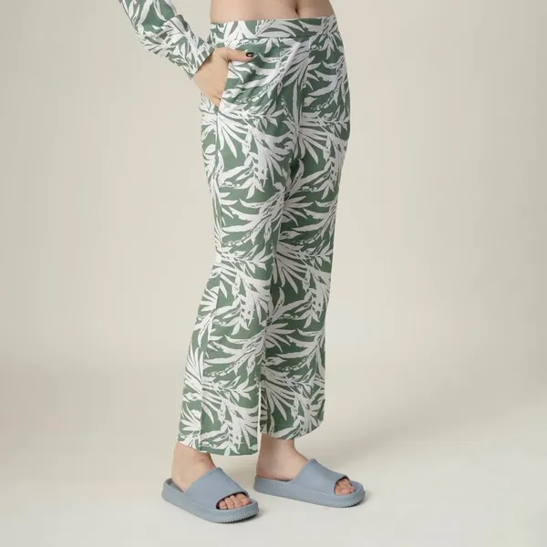 Green_2_Piece_Co-Ords_Set_Premium_Viscose_Rayon_Shirt_Dickey_Collar_Full_Sleeve_Regular_Fit_Casual_Shirt_Trousers_Printed_Design_For_Women