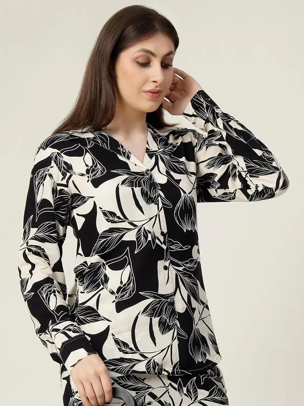 Black_Elegant_Button_Down_Shirt_Long_Sleeve_Abstract_Print_Casual_Workwear_Top_Trendy_Casual_Look_For_Women