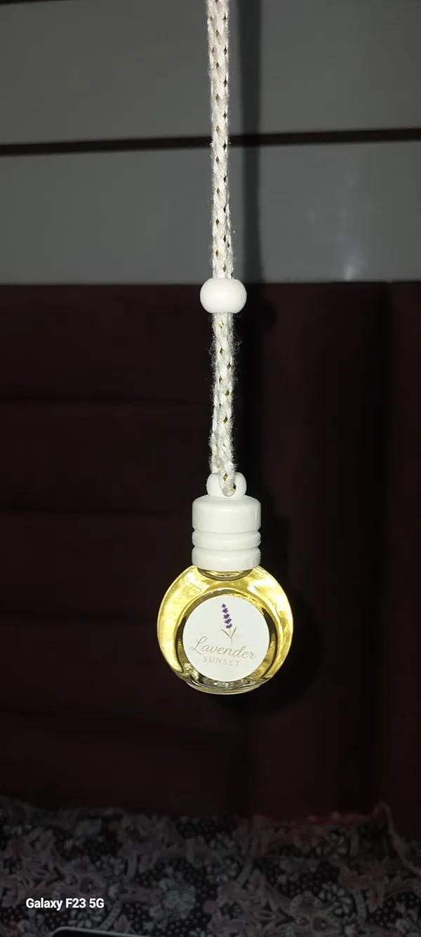 Car_Hanging_Perfume_15_ML_|_Lavender_Fragrance_Long_Lasting_upto_30_days_Natural_Fragrance_Oils_in_Glass_Bottle