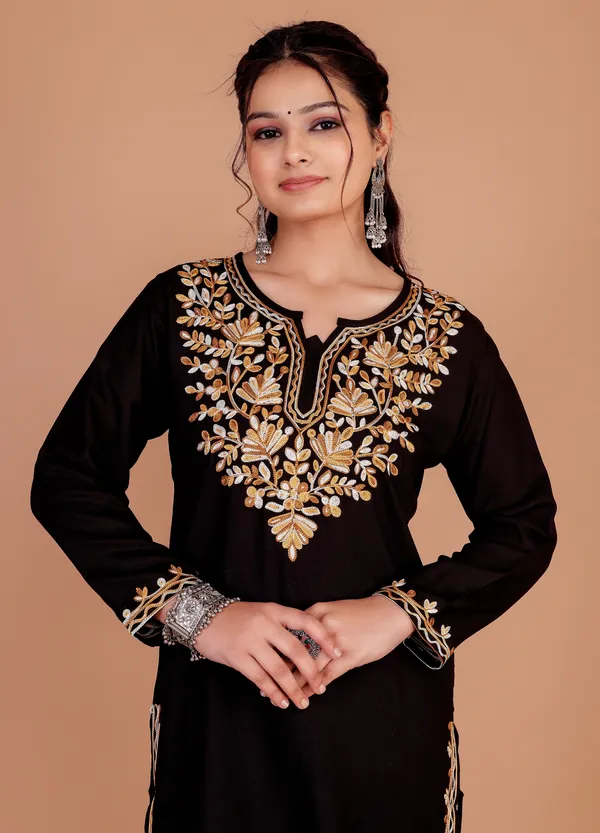 Royal_Kashmir_Handcrafted_Embroidery_Short_Kurti_Made_in_Premium_Quality_Rayon