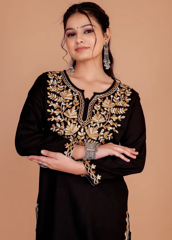 Royal_Kashmir_Handcrafted_Embroidery_Short_Kurti_Made_in_Premium_Quality_Rayon