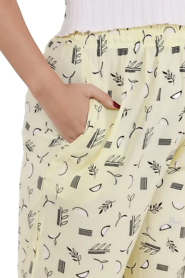 Cream_Rayon_Printed_3/4_Nightwear_Capri_Pyjamas_For_Women