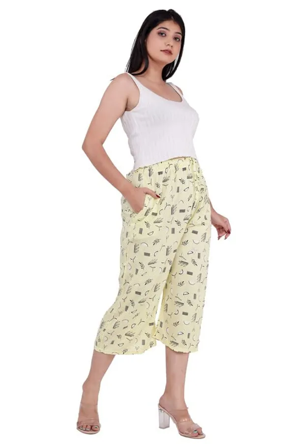 Cream_Rayon_Printed_3/4_Nightwear_Capri_Pyjamas_For_Women