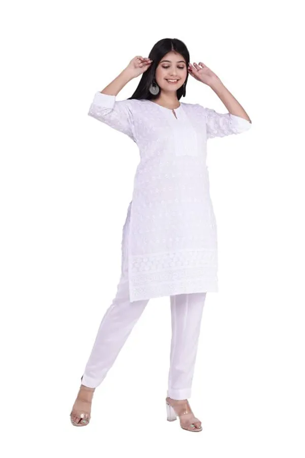 White_V-_Neck_3/4Th_Sleeves_White_Cotton_Lucknowi_Chikankari_Straight_Kurti_For_Women