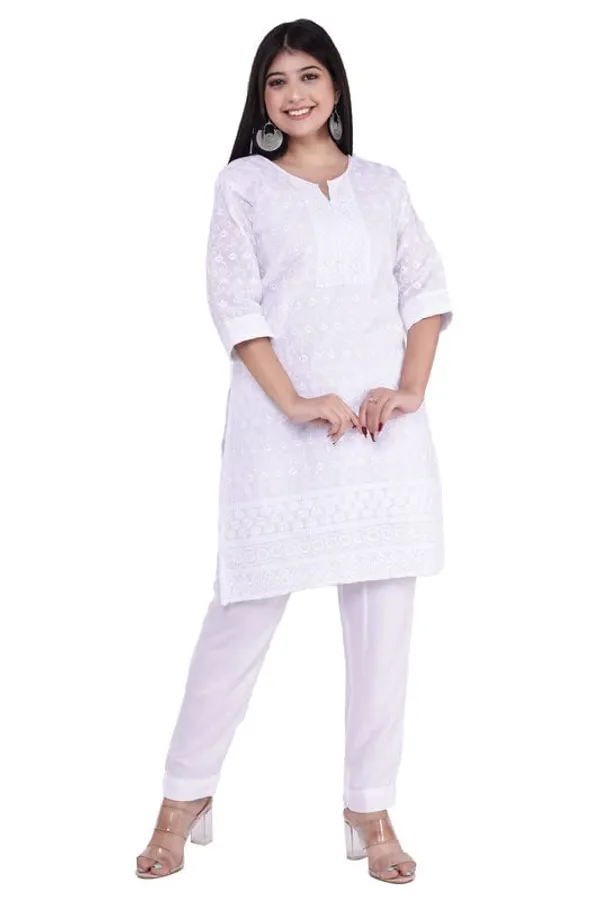 White_V-_Neck_3/4Th_Sleeves_White_Cotton_Lucknowi_Chikankari_Straight_Kurti_For_Women