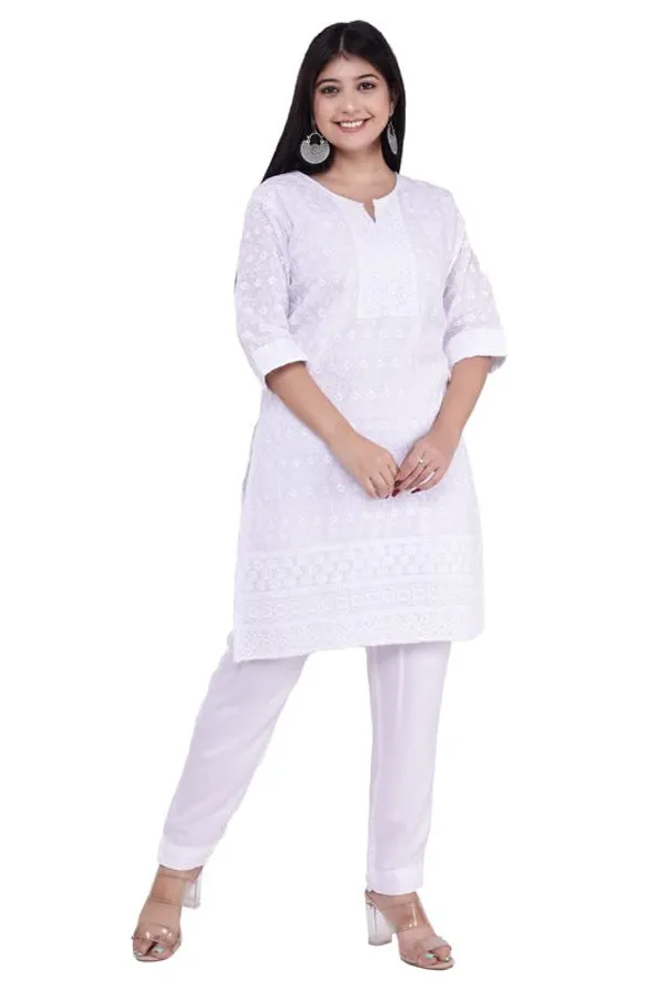 White_V-_Neck_3/4Th_Sleeves_White_Cotton_Lucknowi_Chikankari_Straight_Kurti_For_Women