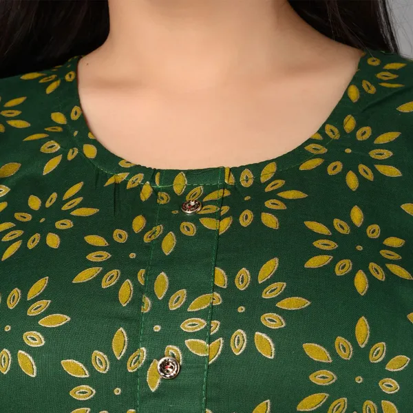 Multicolor_Trendy_Rayon_Round_Neck_3/4_Sleeved_Straight_Kurti/Kurta_&_Pant_Set_For_Women