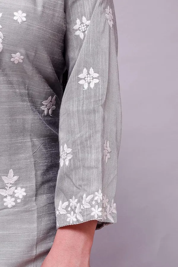 Grey_Embroidered_Lucknowi_Chikankari_Straight_Kurta_For_Women