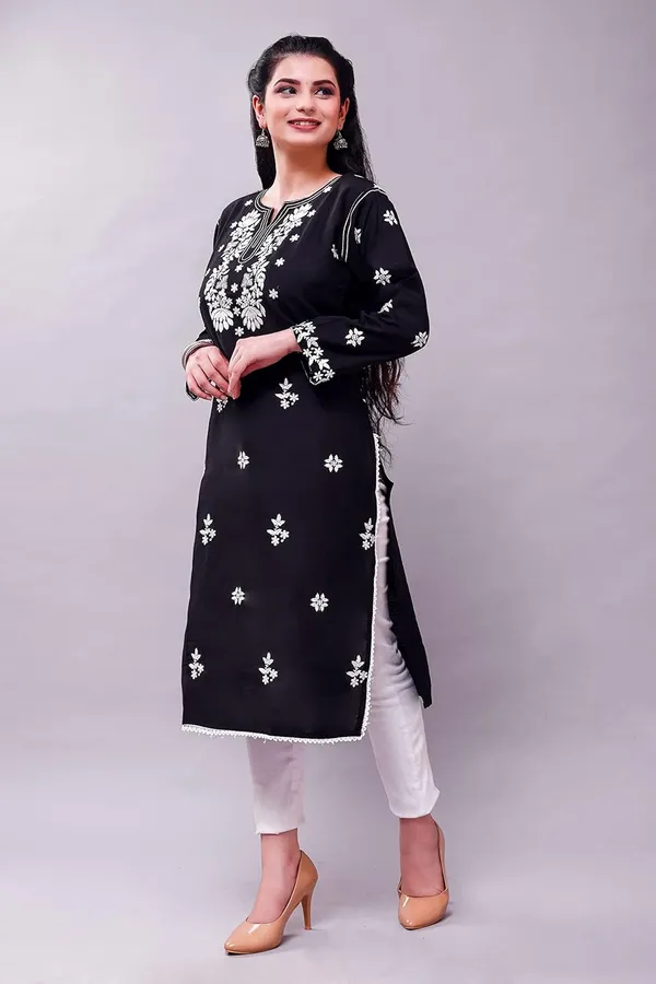 Black_Embroidered_Lucknowi_Chikankari_Straight_Kurta_For_Women