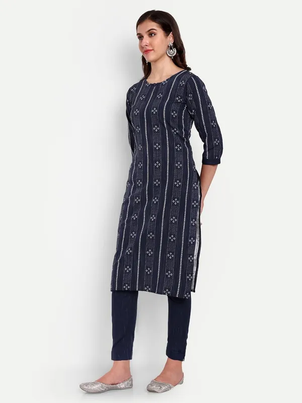 Blue_Ethnic_Cotton_Woven_Designed_Kurta_And_Pant_Set_With_Dupatta_For_Women