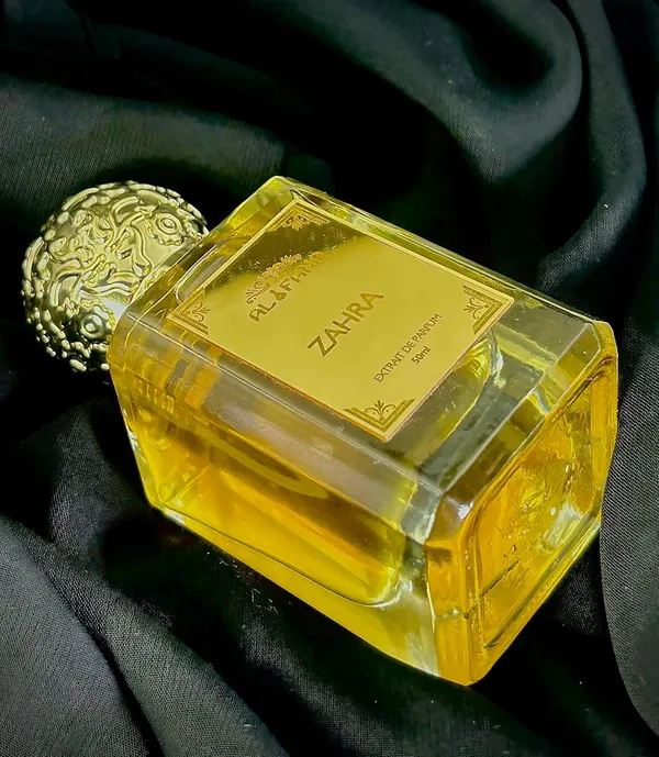 Zahra_Extrait_De_Parfum_Luxury_Long-Lasting_Unisex_Perfume_For_Women_Premium_French-Arabian_Fragrance_Ideal_Gift_50Ml