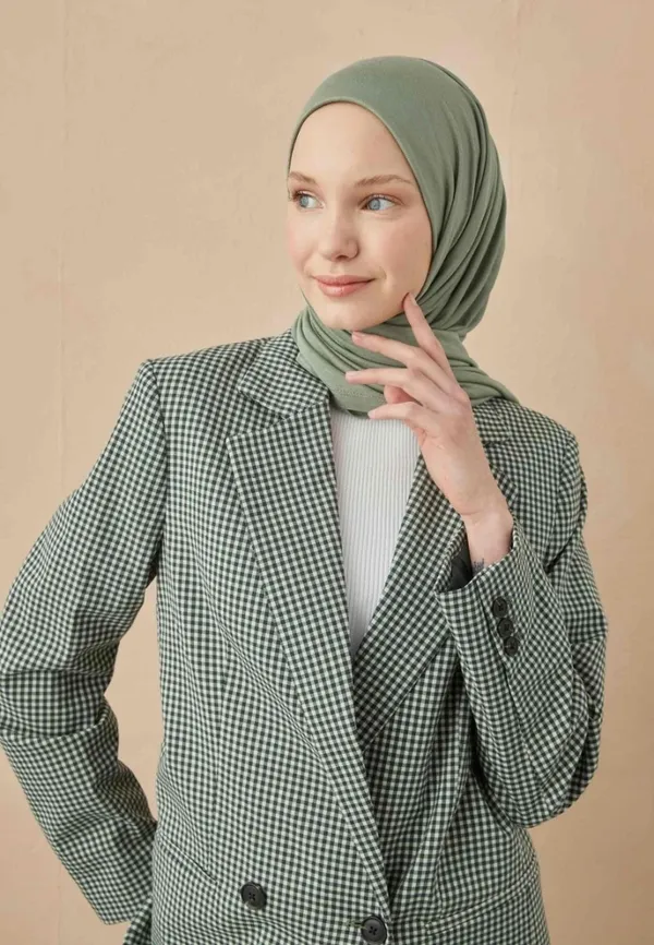 Mint_Green_Premium_Quality_Bamboo_Jersey_Hijab_|_190Cm_By_80_Cm