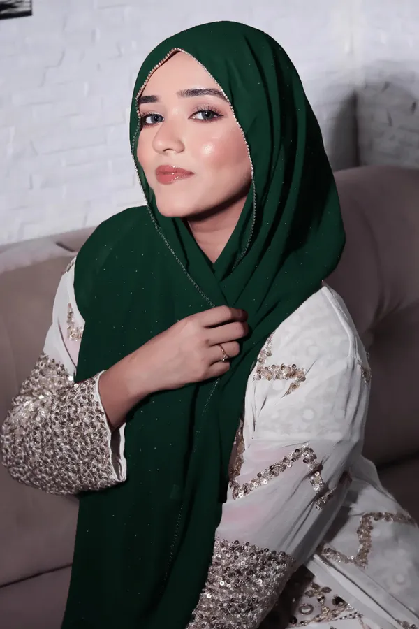 Dark_Green_Premium_Malaysian_Lace_Diamond_Georgette_Hijab_Lace_Hijab_With_Diamond_And_Rhinestone_|_170_Cm_By_80_Cm