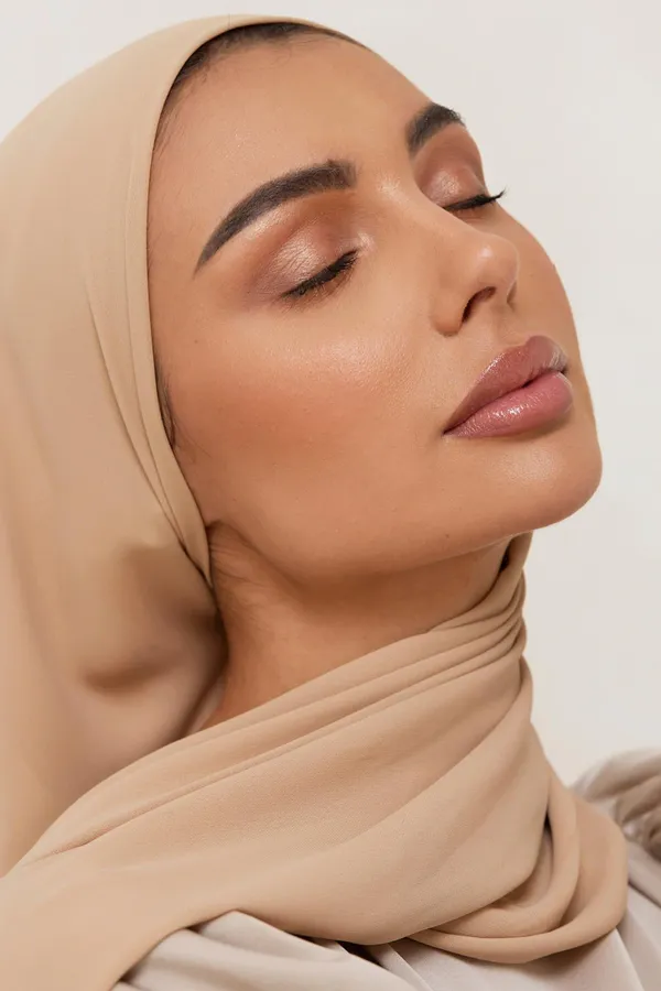 Beige_Premium_Malaysian_Diamond_Georgette_Hijab_|_170_Cm_By_80_Cm