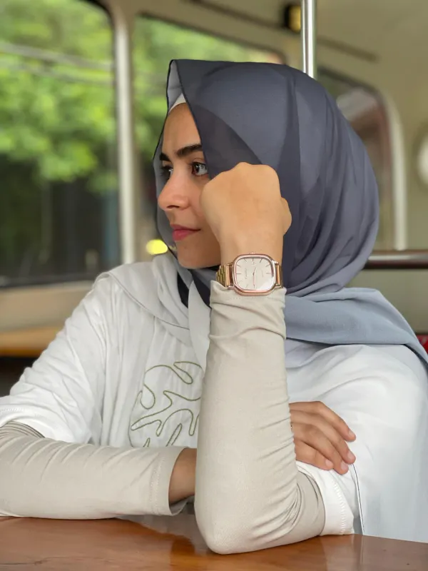 Black_Premium_Malaysian_Diamond_Georgette_Ombre_Print_Hijab_|_170_Cm_By_80_Cm
