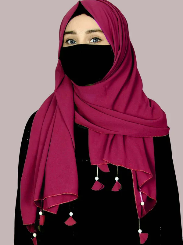Dull_White_Premium_Malaysian_Diamond_Georgette_Heart_Latkan_Hijab_|_170_Cm_By_80_Cm