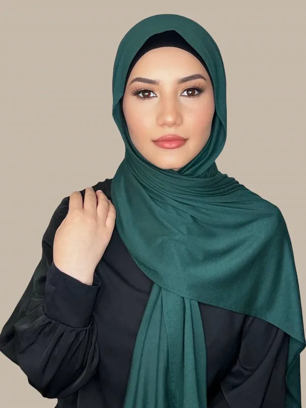 Dark_Green_Premium_Quality_Bamboo_Jersey_Hijab_|_190Cm_By_80_Cm