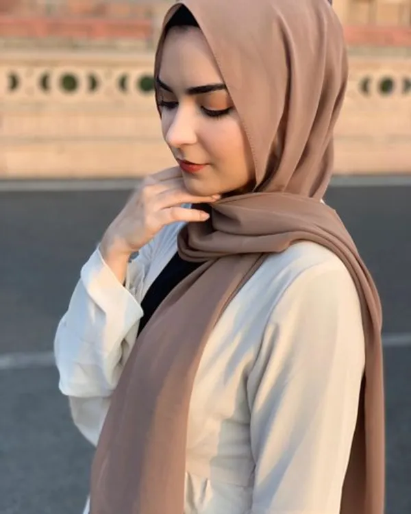 Multicolor_Premium_Malaysian_Diamond_Georgette_Hijab_|_170_Cm_By_80_Cm