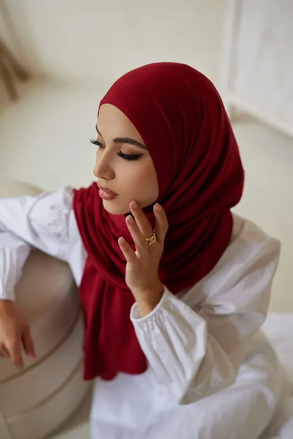 Maroon_Premium_Quality_Bamboo_Jersey_Hijab_|_190Cm_By_80_Cm