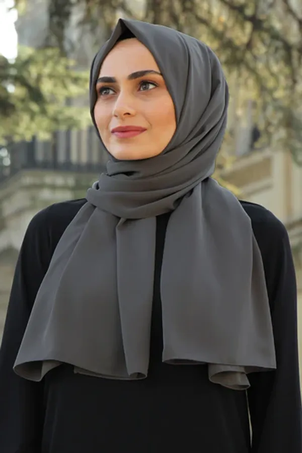 Cement_Grey_Premium_Malaysian_Diamond_Georgette_Hijab_|_170_Cm_By_80_Cm