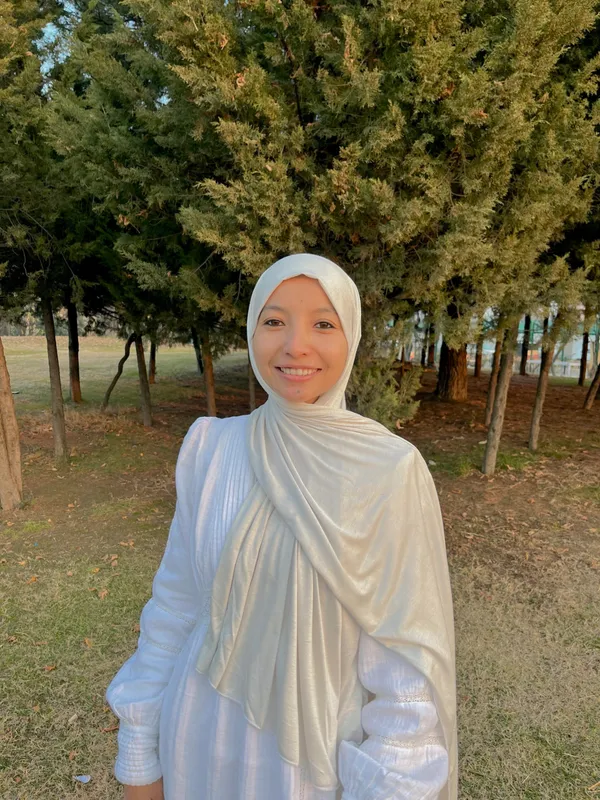 Dull_White_Premium_Quality_Bamboo_Jersey_Hijab_|_190Cm_By_80_Cm
