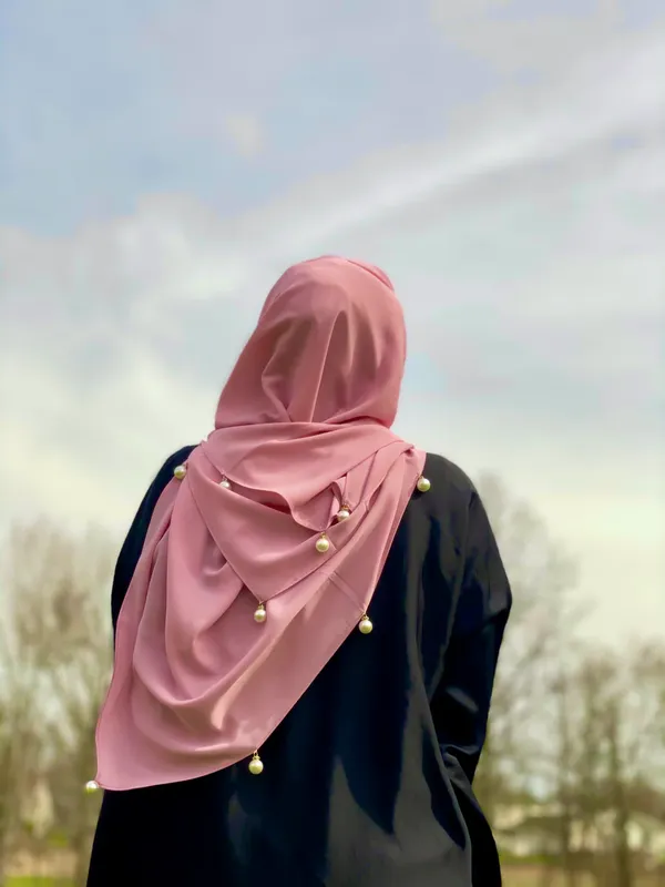 Rose_Pink_Premium_Malaysian_Diamond_Big_Moti_Georgette_/_Big_Moti_Latkan_Hijab_|_170_Cm_By_80_Cm