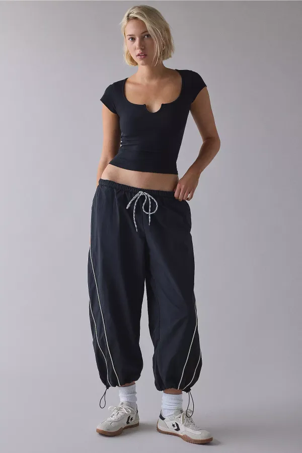 Black_Cotton_Premium_Lycra_Scoop_Notch_Neck_Top_For_Women