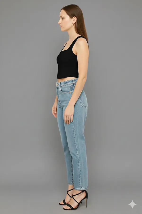 Women_Black_square_neck_cotton_lycra__top