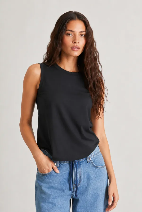 Black_Premium_Nylon_Sleeveless_High-Low_Top_For_Women