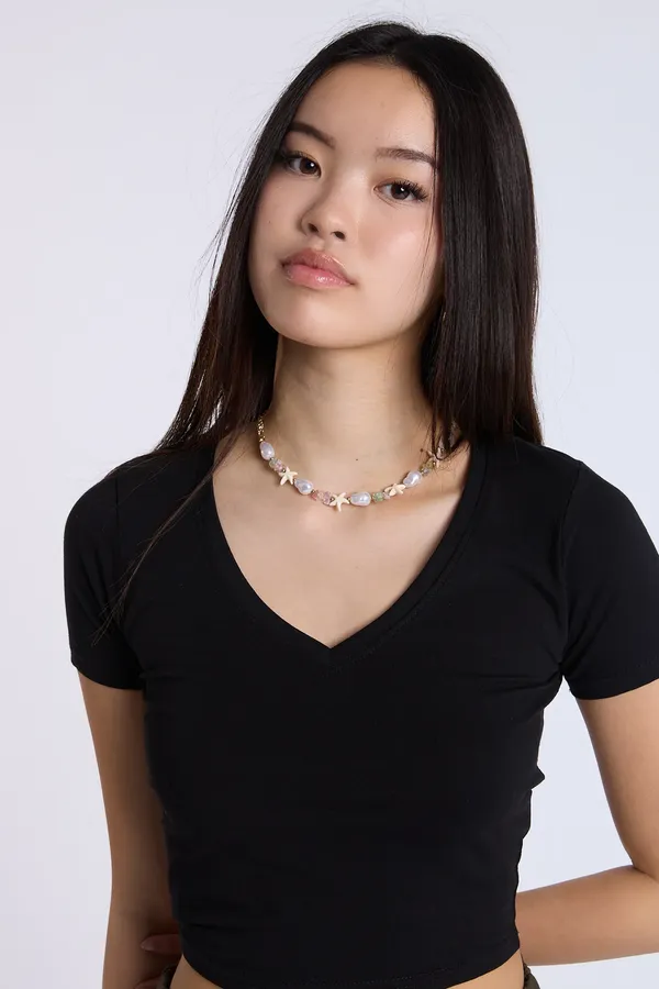 Black_Cotton_Premium_Lycra_V-Neck_Crop_Top_For_Women
