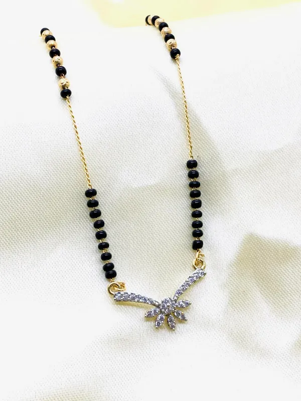 Jewellery_american_diamond_traditional_short_mangalsutra_for_women