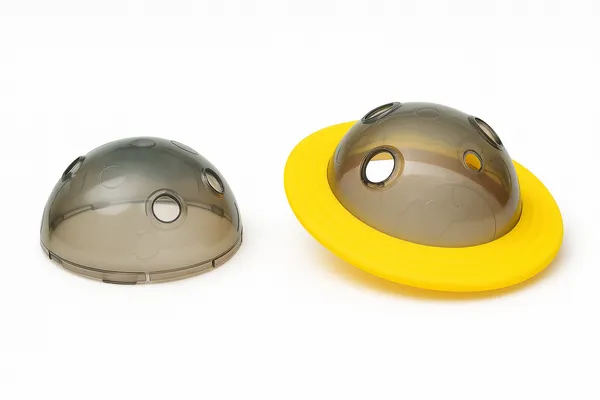 Yellow_Plastic_Fiber_Planet_Feed_Toy_For_Special_For_Cats