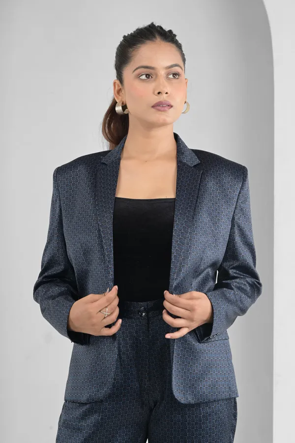 Navy_Noir_Elegance_Blazer_Set_For_Women