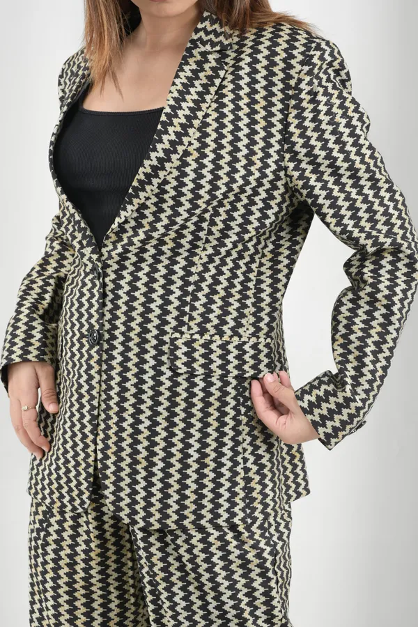Black_And_Beige_Night_&_Day_Zig-Zag_Pair_For_Women