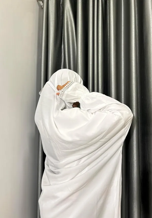 White_Crepe_Premium_Quality_Hijab_For_Women_,Namaz_Dress,