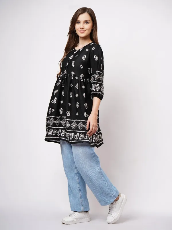 Black_deltaPremium_Quality_Kurti_For_Women