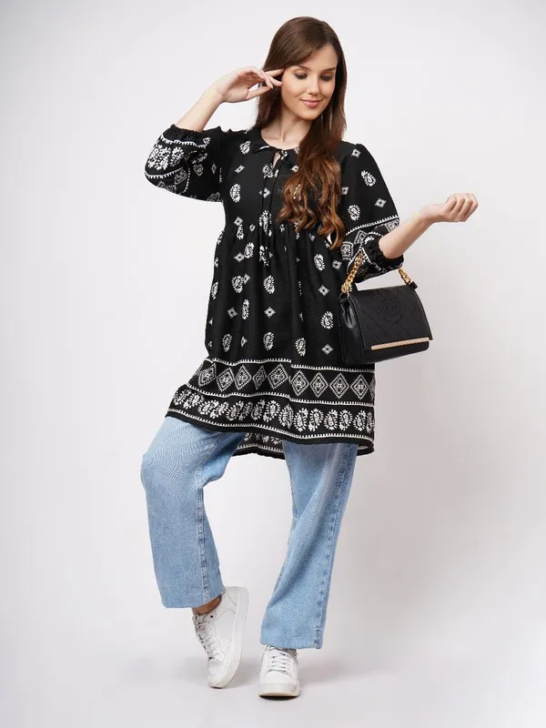 Black_deltaPremium_Quality_Kurti_For_Women
