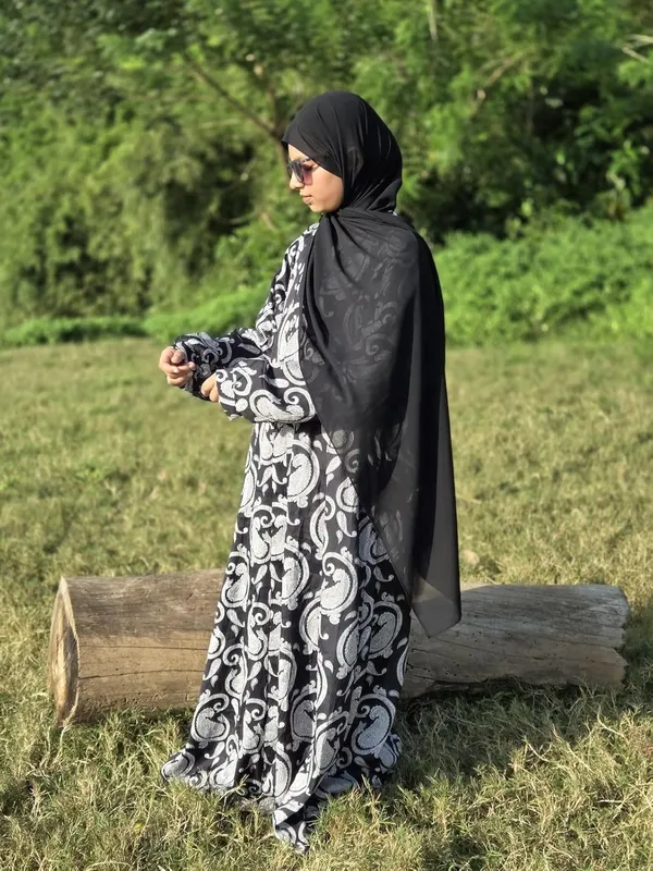 Black__printed_delta_Abaya__For_Women
